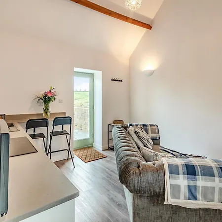 Cart Shed - Uk41245 *